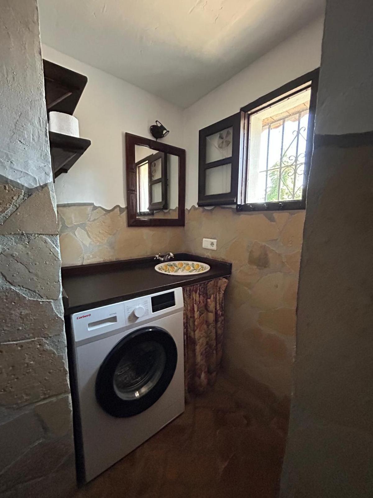 Toro Vista Casita - 1-2 Bedrooms Sayalonga Kültér fotó