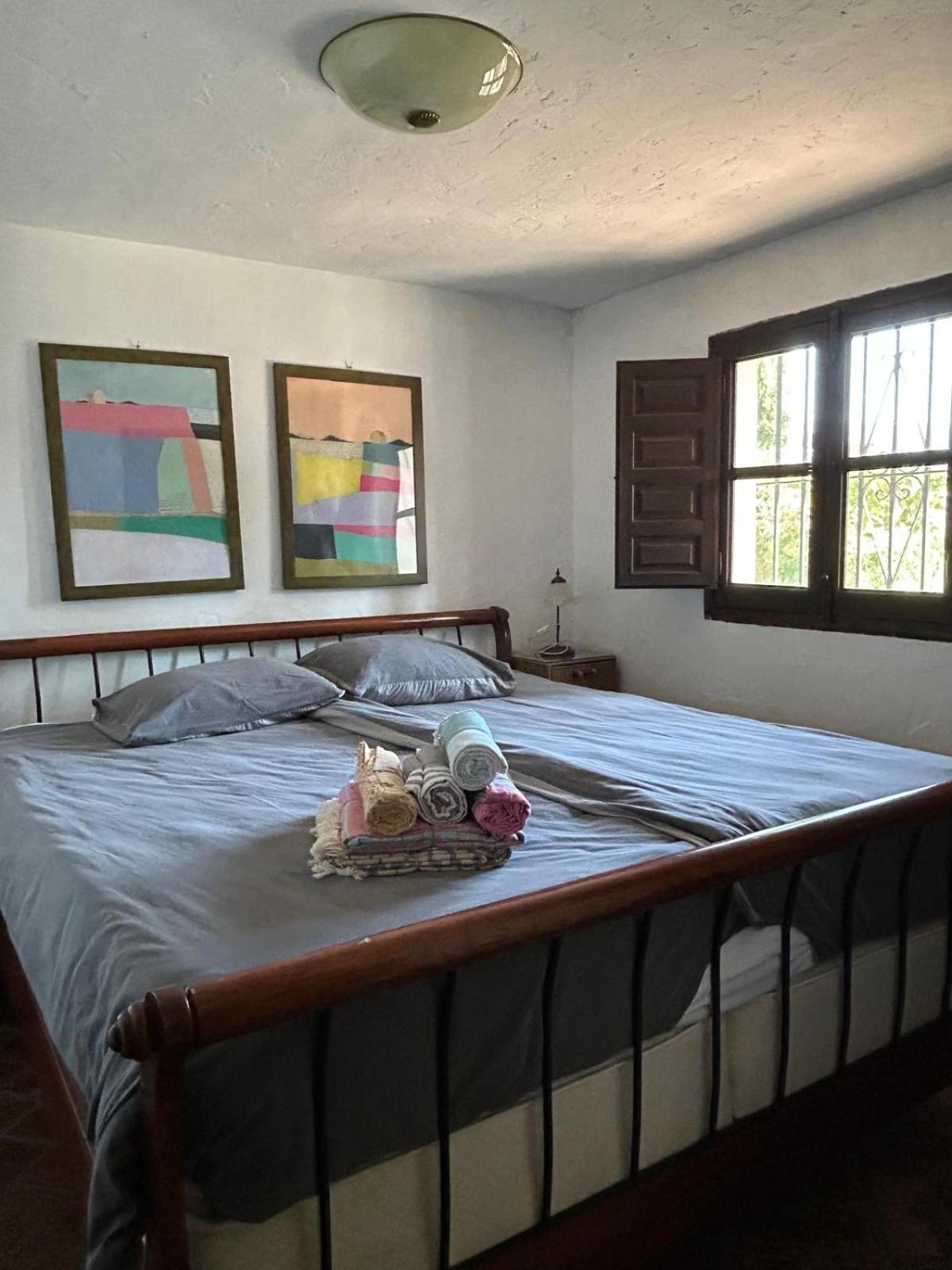 Toro Vista Casita - 1-2 Bedrooms Sayalonga Kültér fotó
