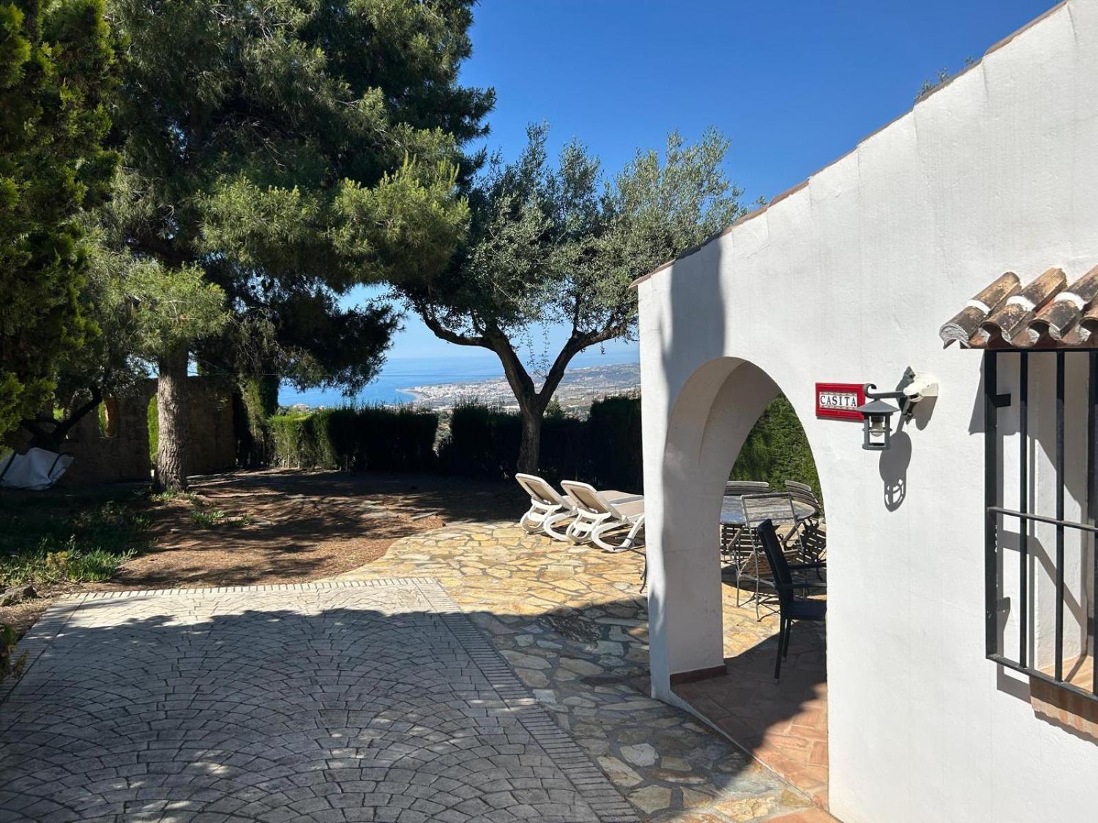 Toro Vista Casita - 1-2 Bedrooms Sayalonga Kültér fotó