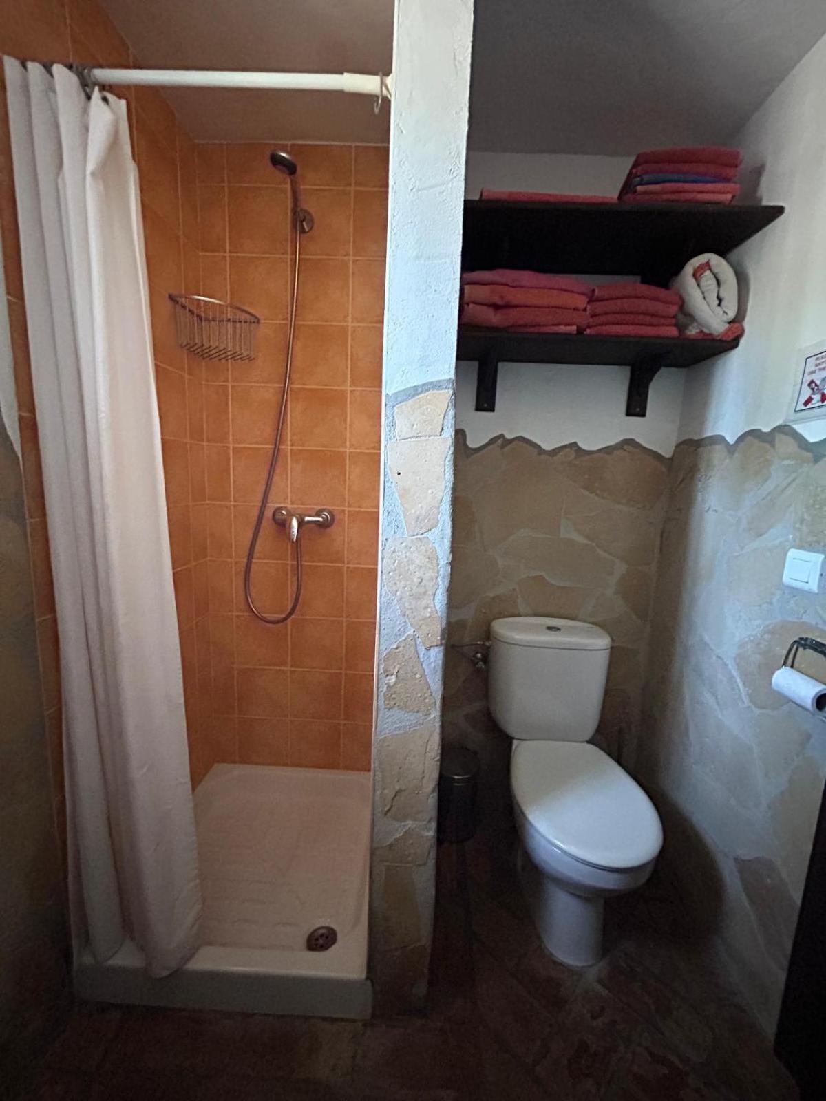 Toro Vista Casita - 1-2 Bedrooms Sayalonga Kültér fotó