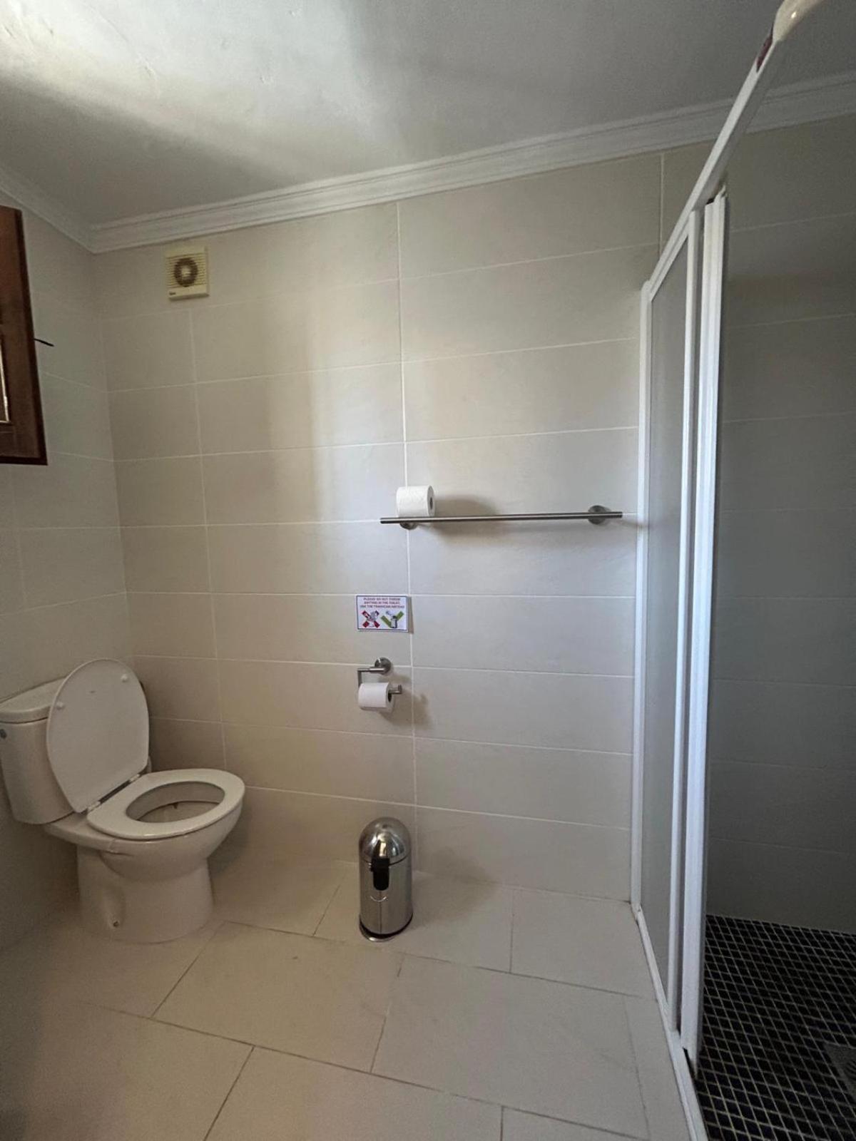 Toro Vista Casita - 1-2 Bedrooms Sayalonga Kültér fotó