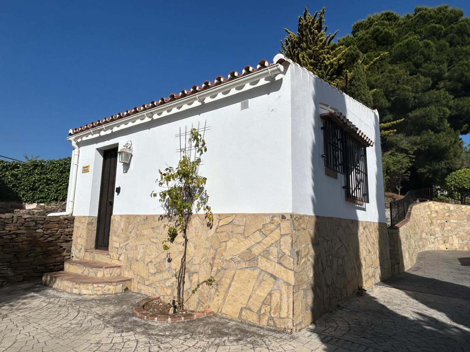 Toro Vista Casita - 1-2 Bedrooms Sayalonga Kültér fotó